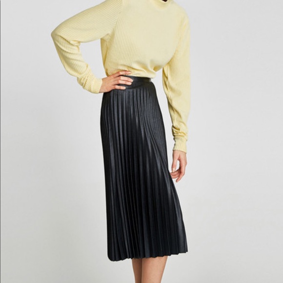 ❤️NWT ZARA HIGH WAIST GREEN PLEATED MIDI SKIRT - Picture 3 of 8